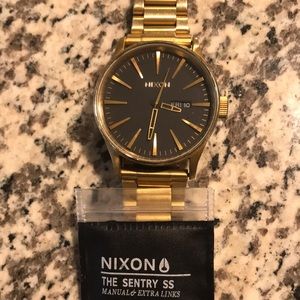 Nixon Sentry SS